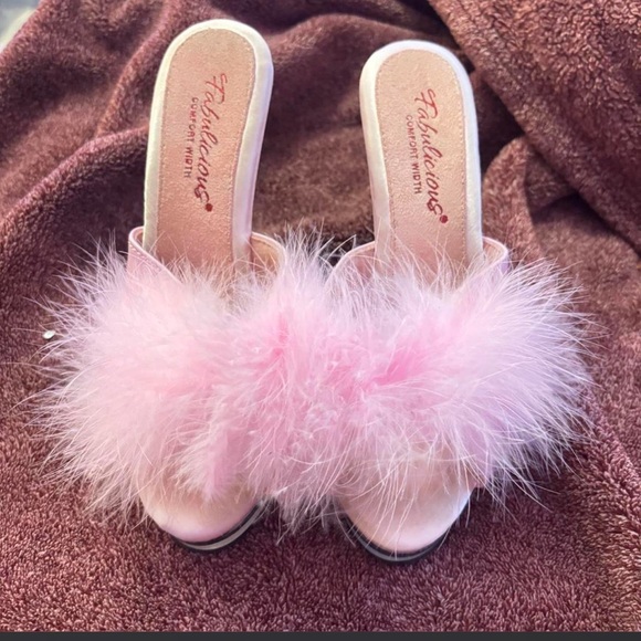 Pink Feathered Slippers - Picture 6 of 6
